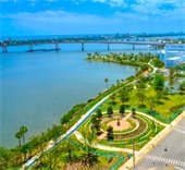 Riverfront Esplanade activities